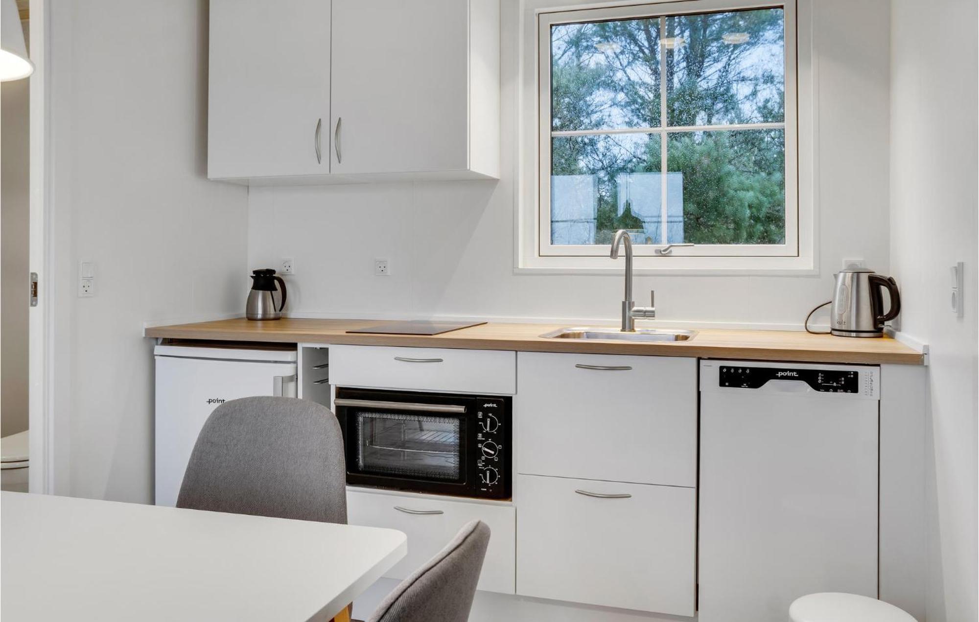 2 Bedroom Nice Apartment In Vaeggerlose Boto By Екстер'єр фото